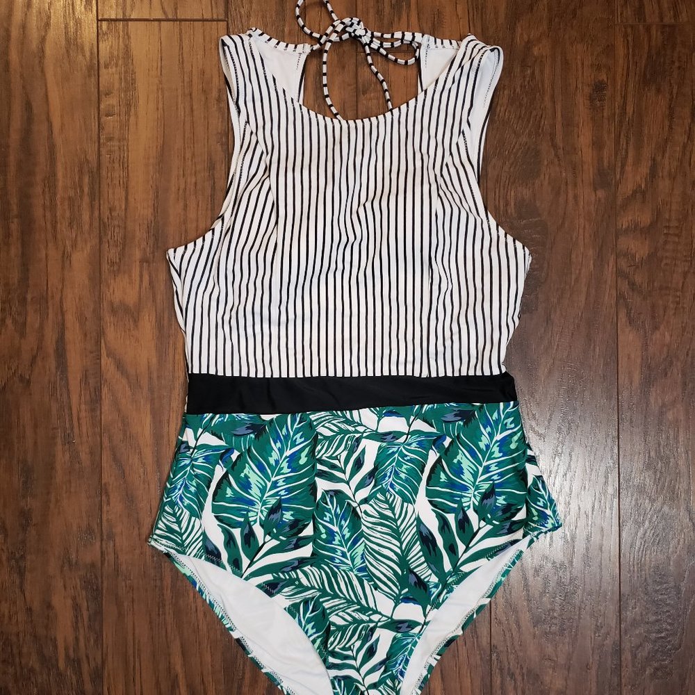 Stunning one piece bathing suit